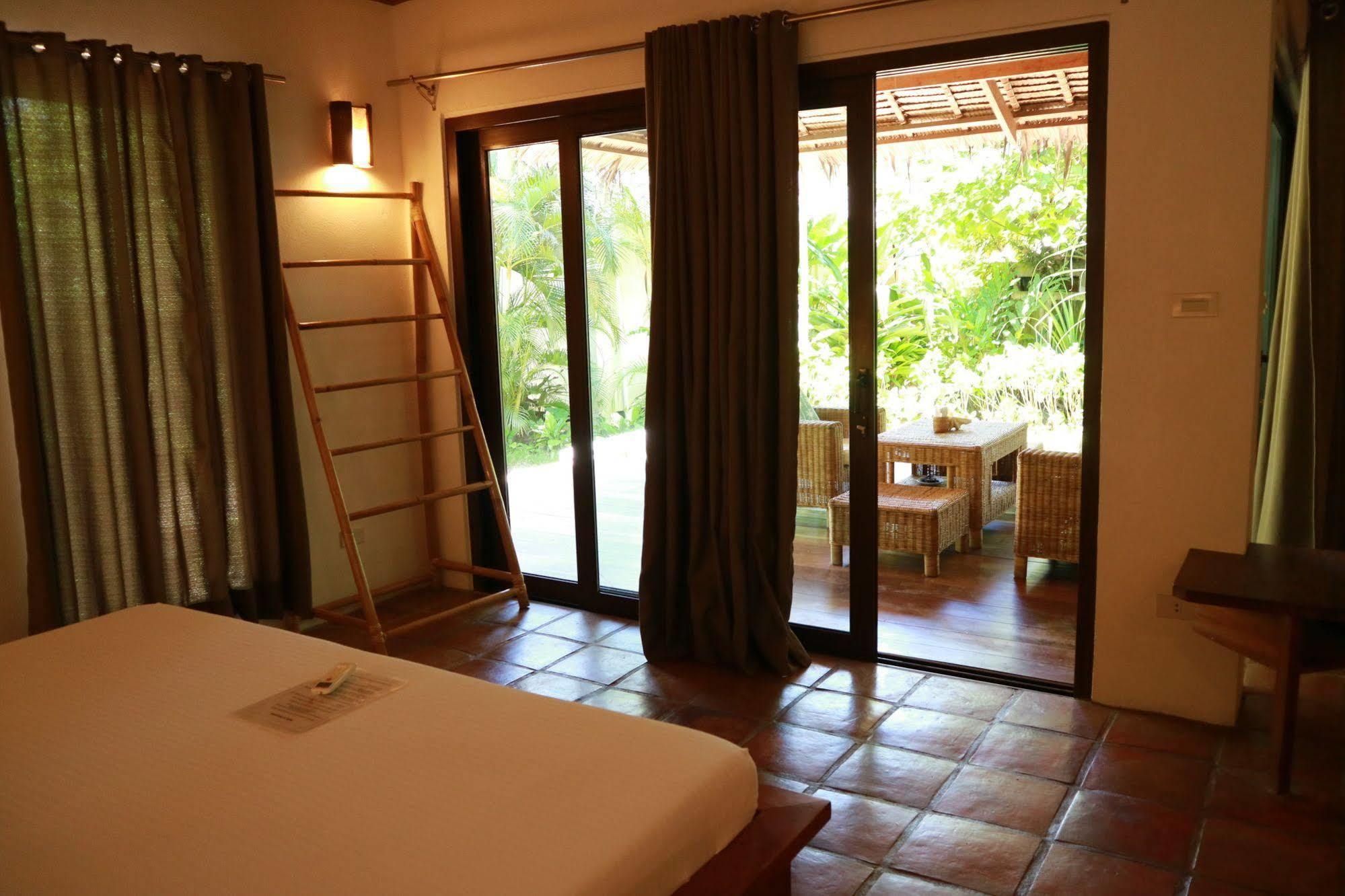 El Nido Mahogany Beach Eksteriør billede